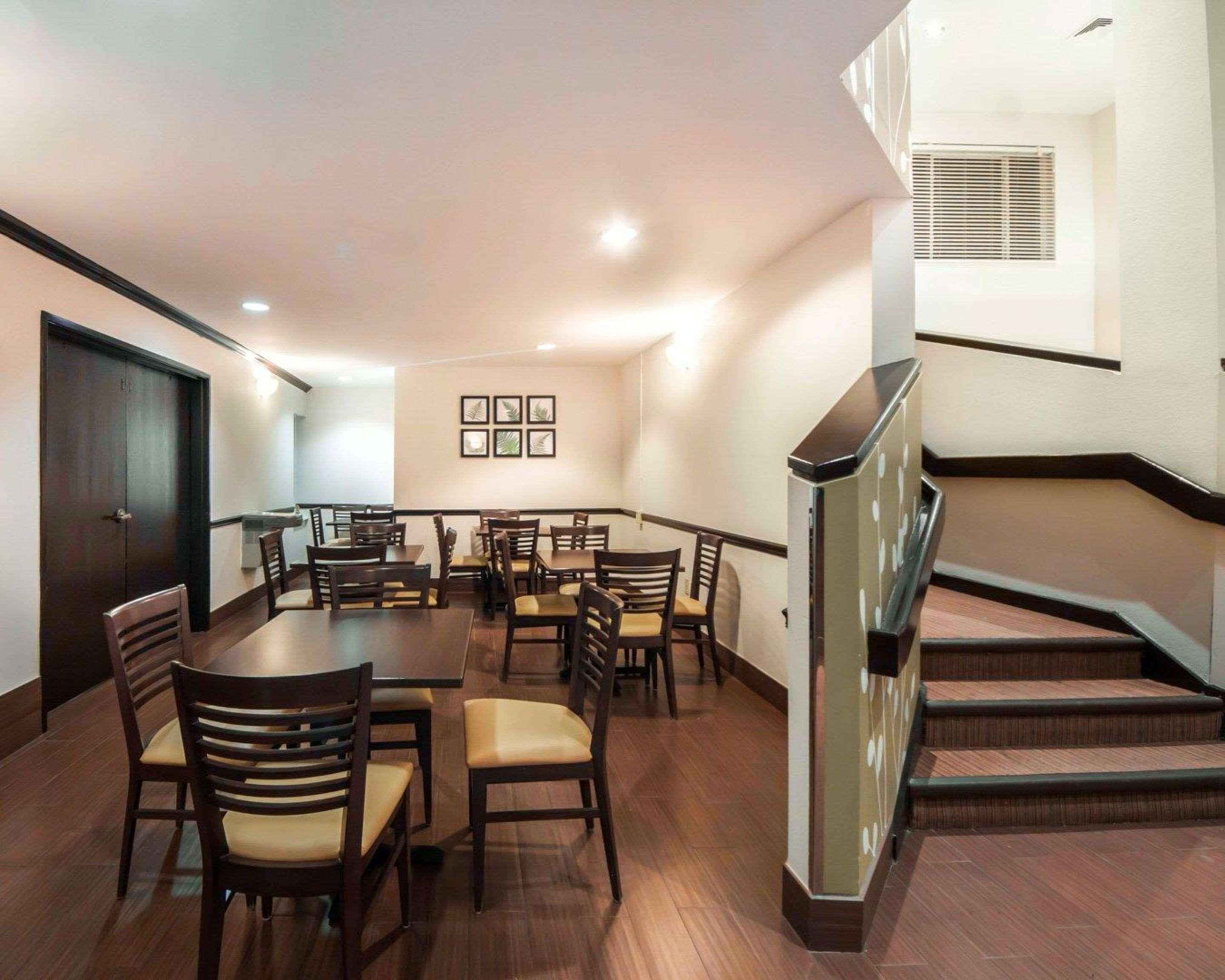 Sleep Inn & Suites Edmond Near University Экстерьер фото